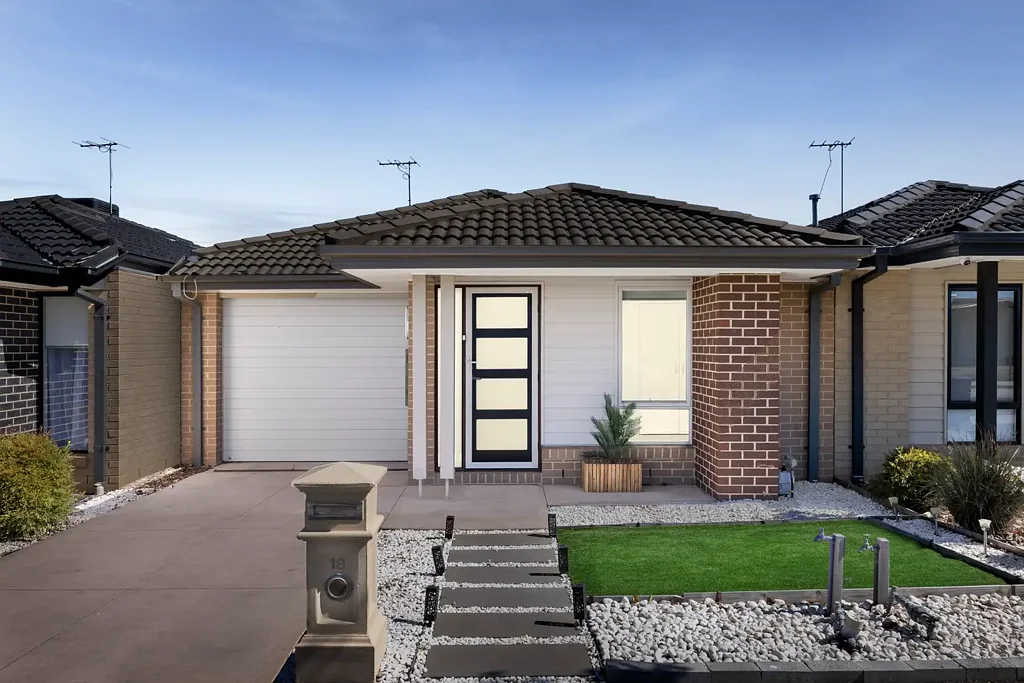 18 Rockfern Crescent, Diggers Rest, VIC 3427
