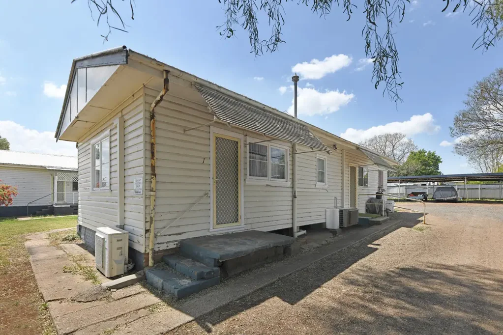 Affordable 1-Bedroom Flat in a Convenient Location