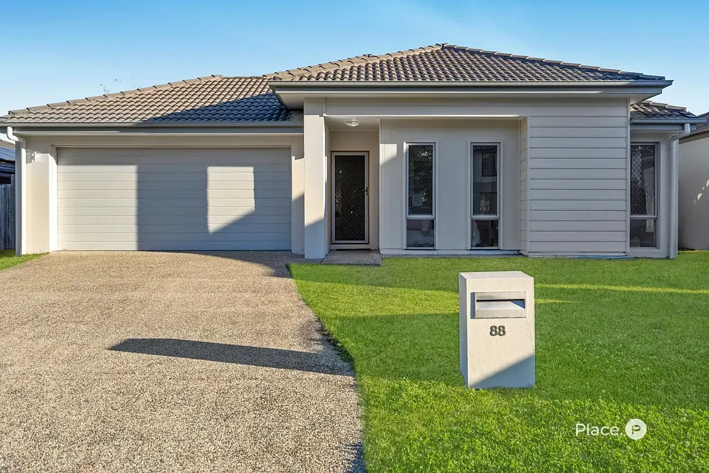 Doolandella 5ਬੈੱਡਰੂਮ Spacious Lowset Brick Home in a Quiet, Connected Doolandella