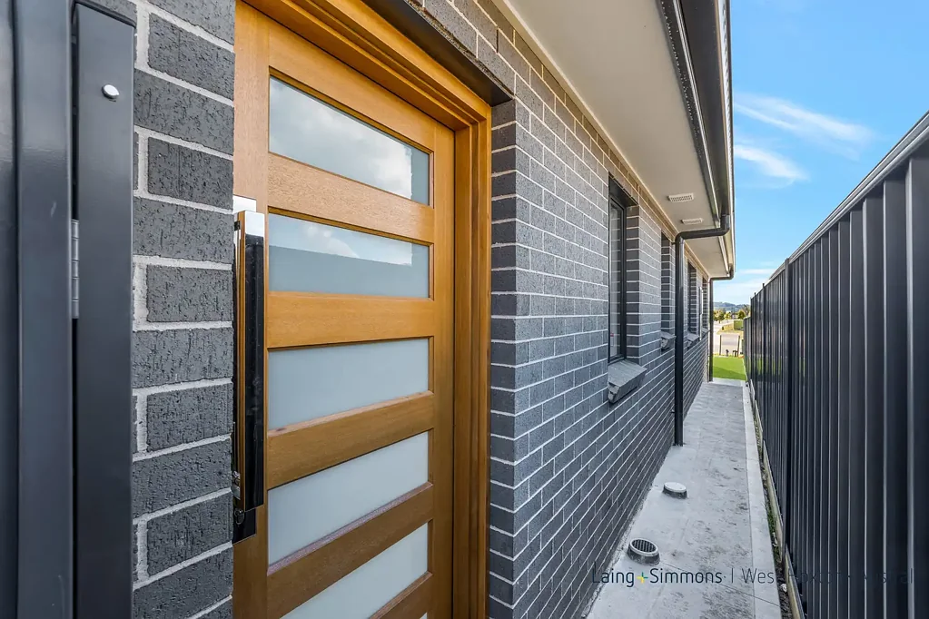 BRAND NEW 2 BEDROOM GRANNY FLAT!