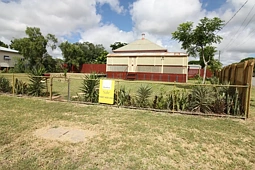12 Vulture Street, Charters Towers City
