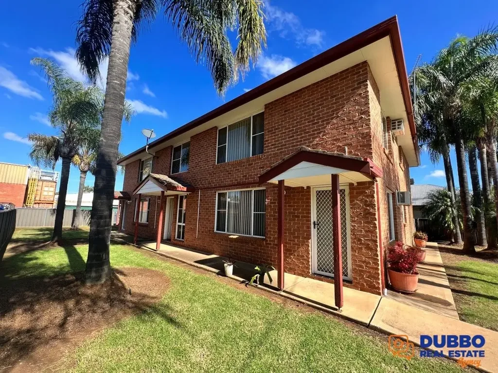 2 BEDROOM UNIT LOCATED IN NORTH DUBBO.