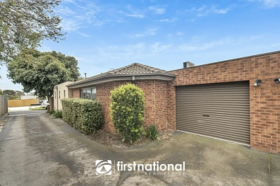 Frankston 2房 维护良好公寓 2卧朝北采光 私人庭院烧烤 便捷步行生活 免费停车直达 Location is everything