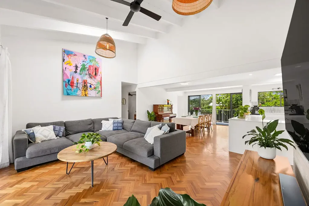 Maroochydore 4બેડરૂમ Charming family home in convenient coastal location