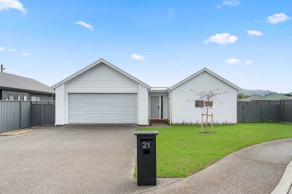 21 Hereford Drive, Carterton, Wellington