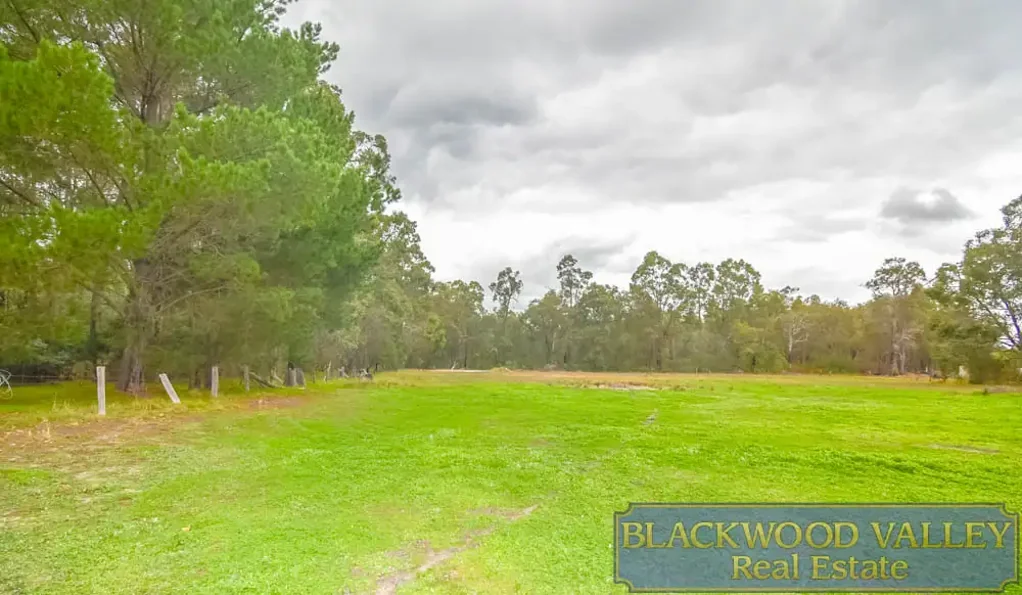 25 Elder Road, Wilga, WA 6243