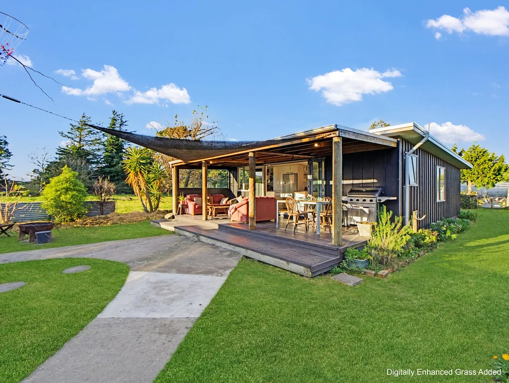 Waipara 2Moenga Work & Play Do Mix.