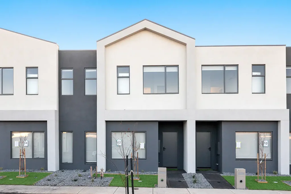Brand New 4-Bedroom Townhouse in the Heart of Tarneit!