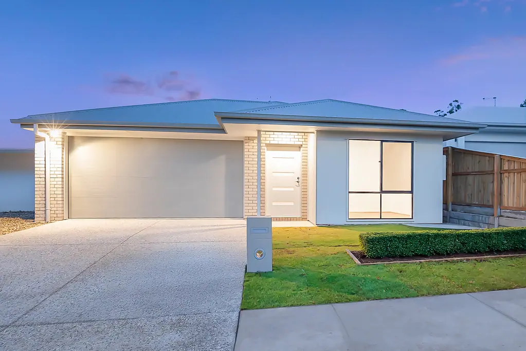 30 Doran Circuit, Park Ridge, QLD 4125
