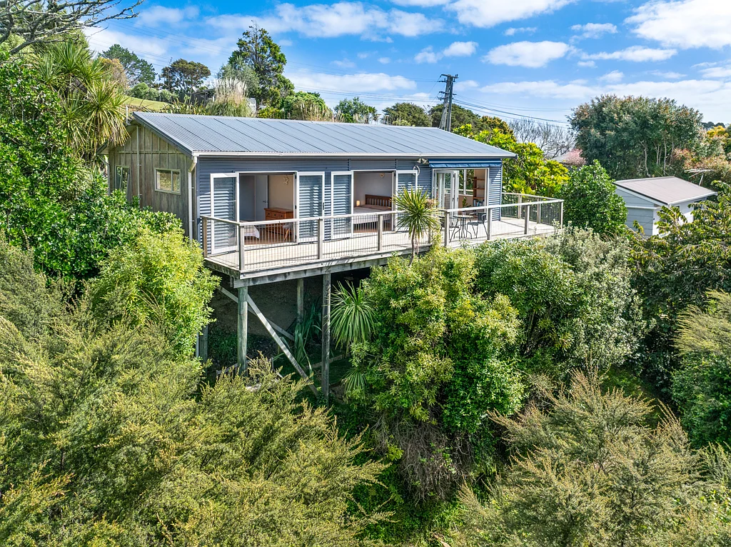 37 Trig Hill Road, Onetangi, Waiheke Island, Auckland