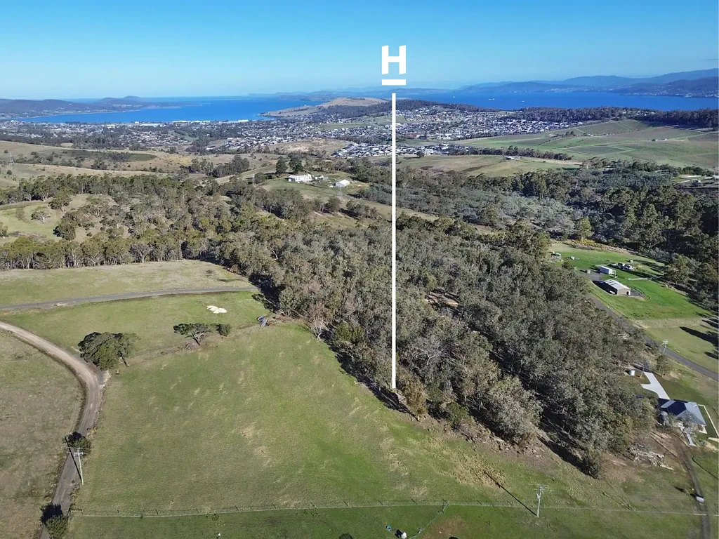 Cambridge  Premium acreage land 15 minutes to the CBD