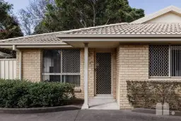 4/180 Kings Road, New Lambton