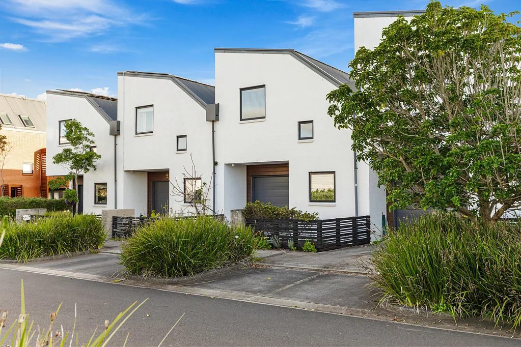 Hobsonville 2房  Jalcon architectural excellence – a rare Igloo!