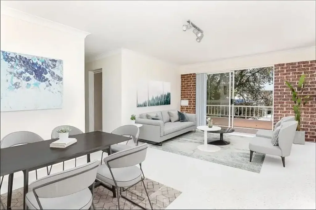 Stylish and Spacious Light Filled 2 Bedroom Security Apartment