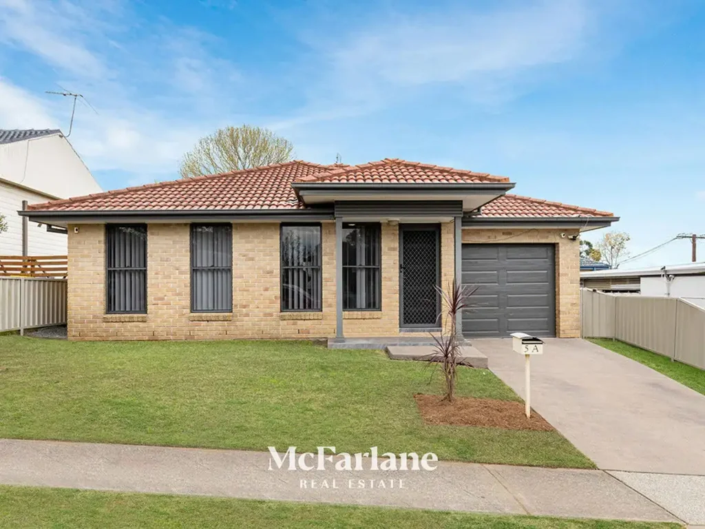 Edgeworth 3 Slaapkamer Welcome to 5a Windsor Street!