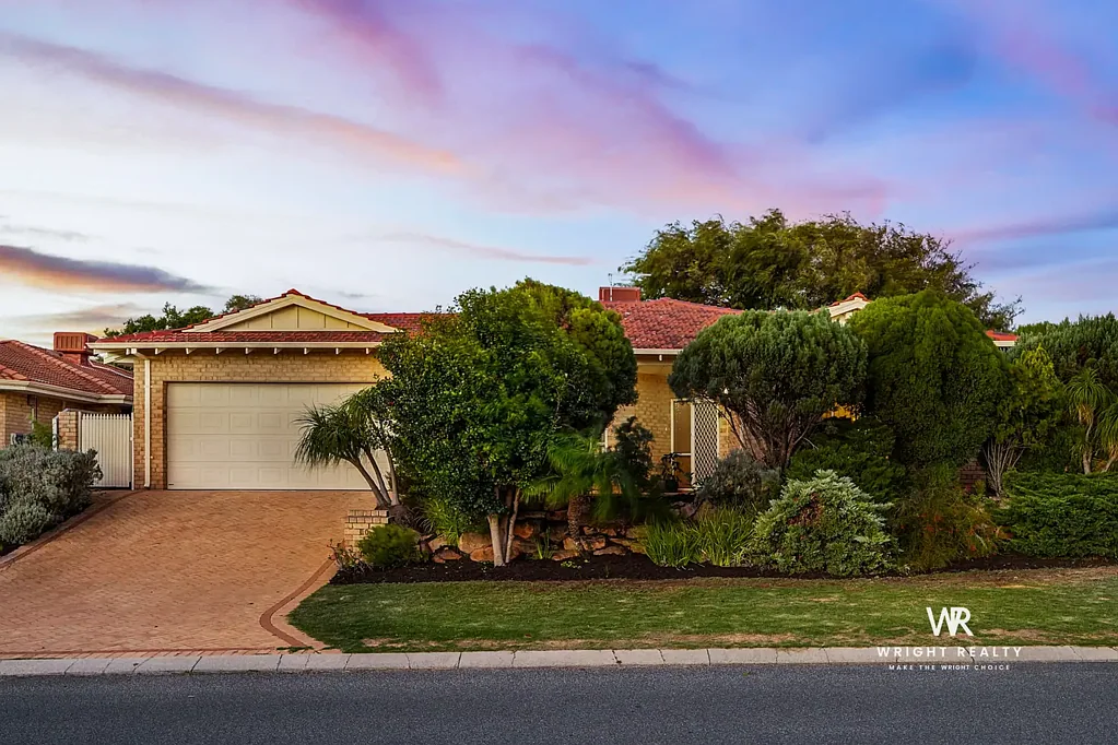 Woodvale 4房  UNDER OFFER from VIP PREVIEW! Spacious Family Living with Versatility, Workshop & Corner Appeal