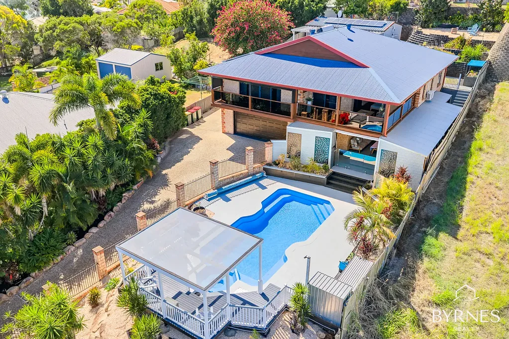 Telina 6房  DUAL LIVING PROPERTY WITH POOL + VIEWS IN QUIET CUL-DE-SAC