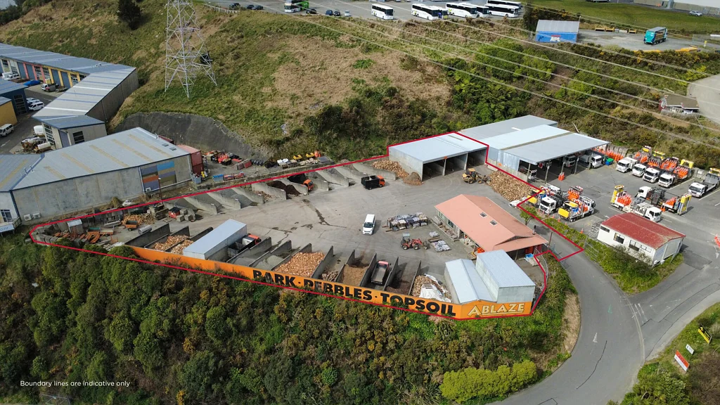 Grenada North 2,500sqm yard with office and covered storage