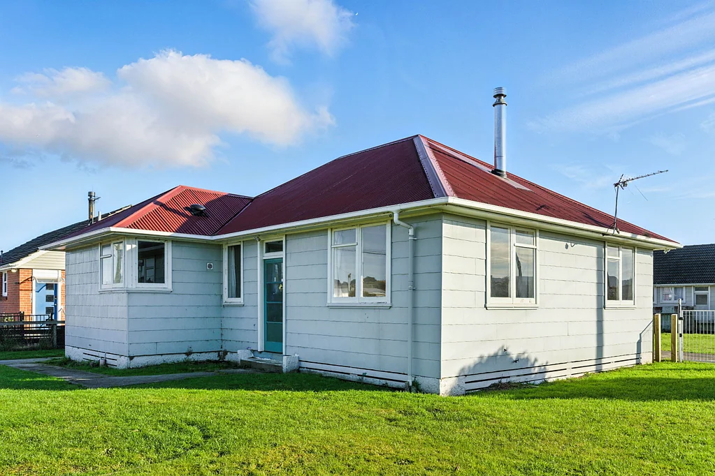 Mosgiel 3Kwarto Corner site with serious potential
