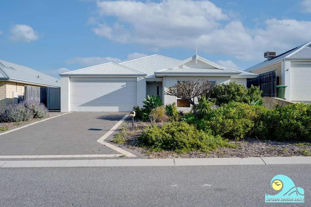 Yanchep 5 Bedroom Space, Scale and an Opportunity in Yanchep!