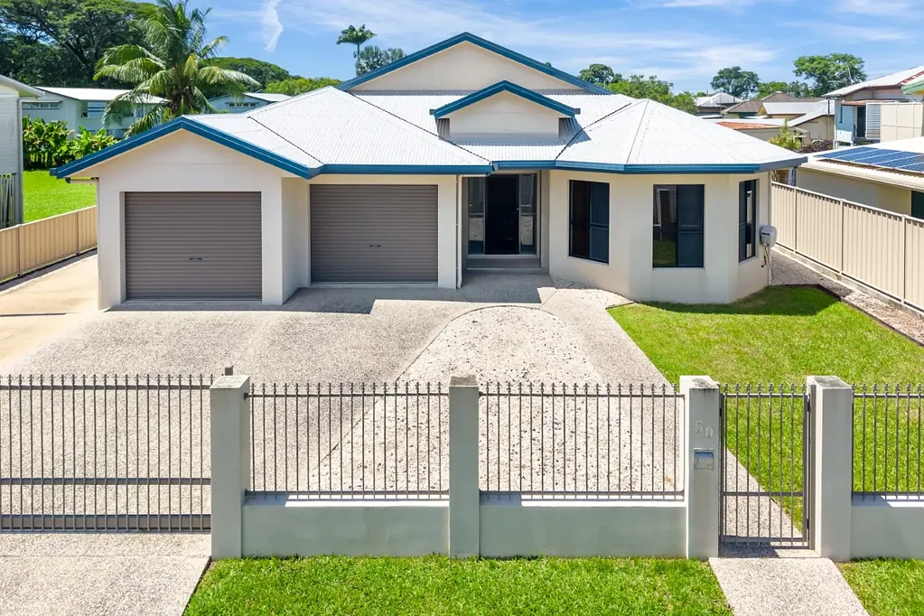Ingham 4房  Feature Packed Family Home with Shed, Storage and Room for the Boat or Caravan