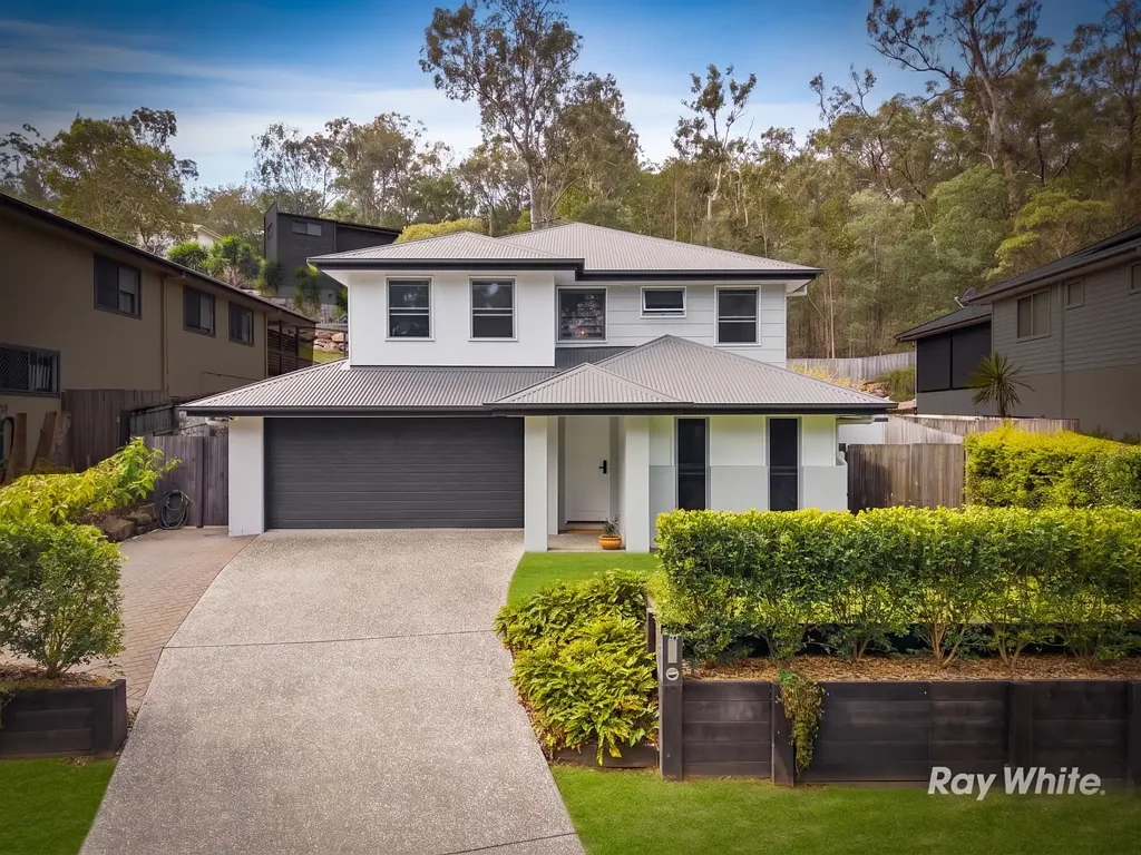 Waterford 5Kwarto BEAUTIFULLY RENOVATED, PERFECTLY POSITIONED. THE ADDRESS YOU DESERVE.