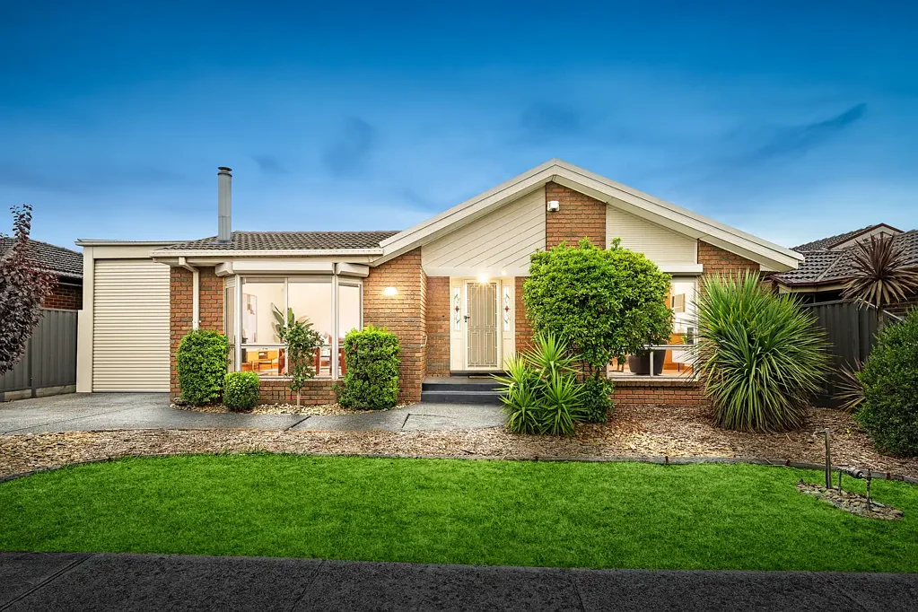 10 Francis Walton Road, Mill Park, VIC 3082