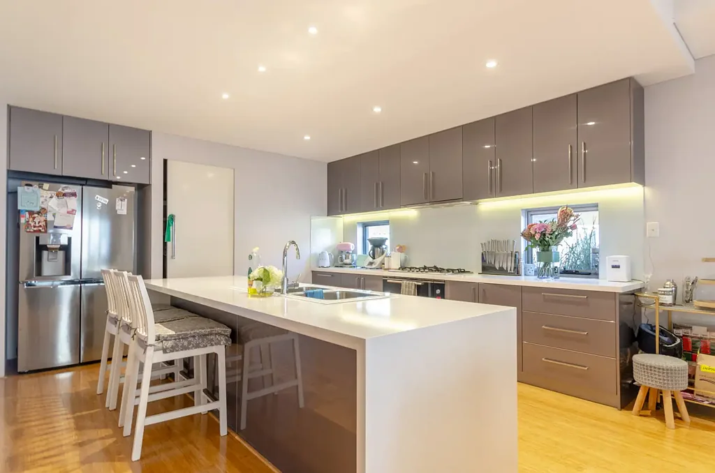 Stirling 4 Bedroom Stylish & Spacious Family Living in Prime Stirling Location