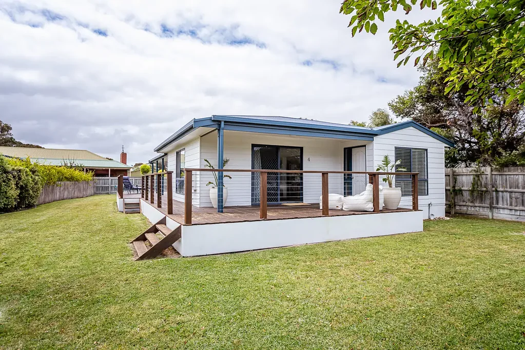 4 Squires Dr, Robe, SA 5276