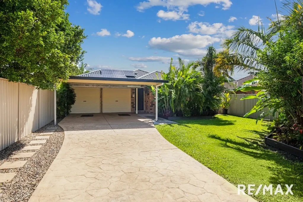4 Bedroom home in Meridan College School Zone.
