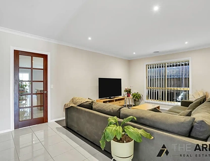 25 Wakefields Drive, Brookfield, VIC 3338, 4 غرف, 2 حمامات, House