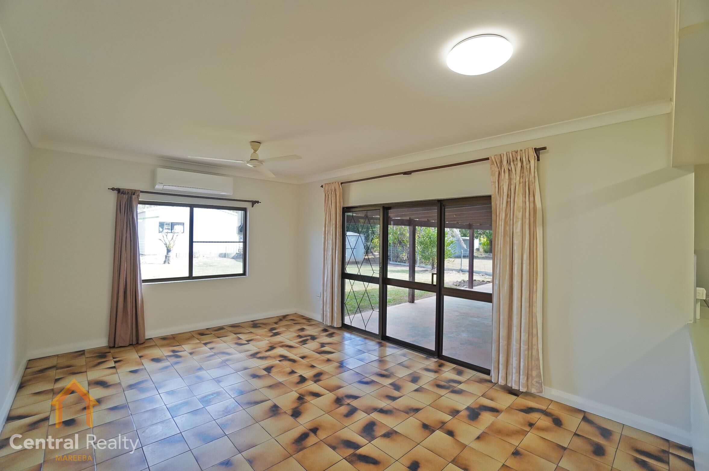 12 BETHEL CL, MAREEBA QLD 4880, 0 غرف, 0 حمامات, House