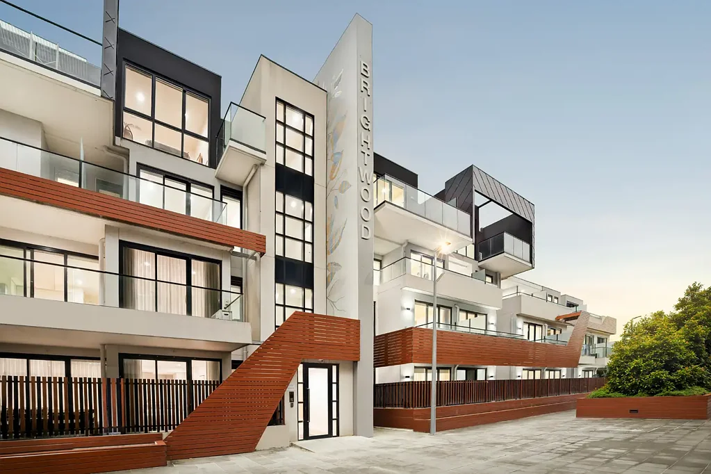 Clayton 2Kwarto Modern Living with Balcony in a Convenient Clayton Location