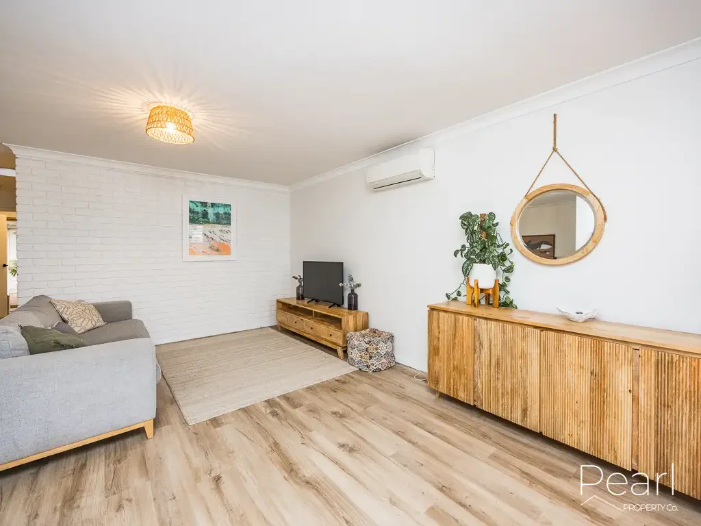 Fully Furnished Family Home with Spacious Outdoor Living