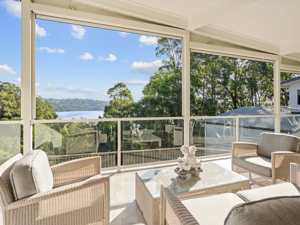 Banora Point 4chambre Elegant French Provincial Residence at Point Vue