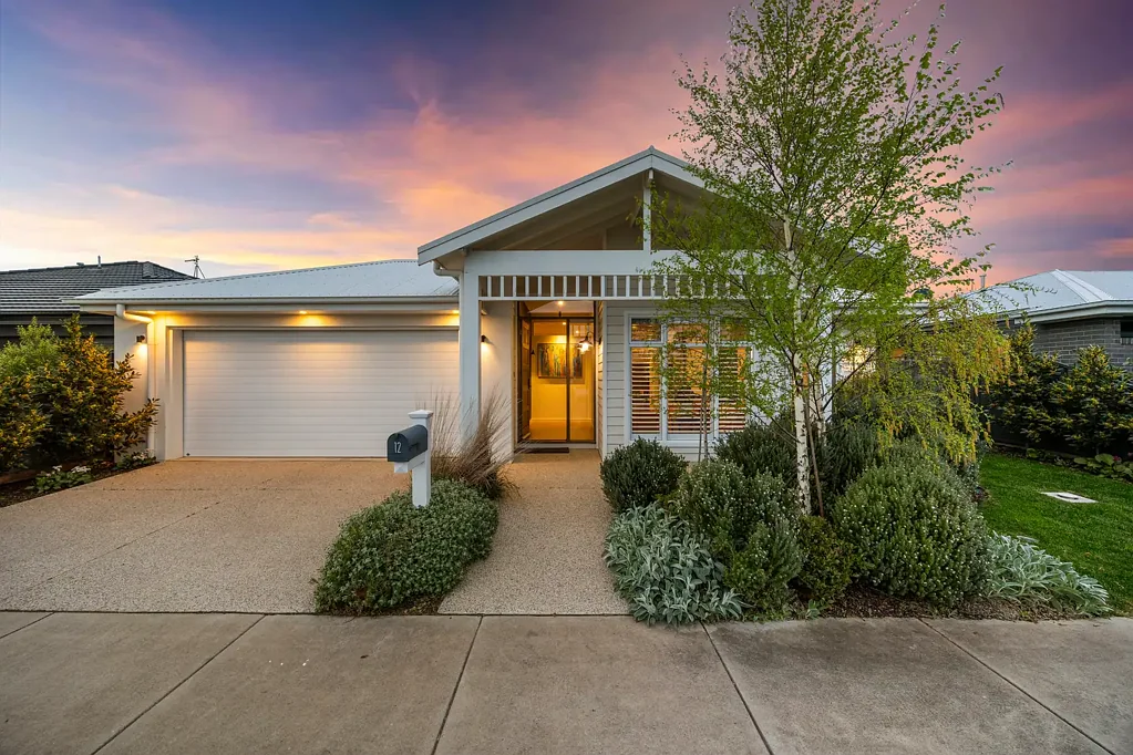 Lucas 3房  Luxury Hamptons-Inspired Family Home in Lucas