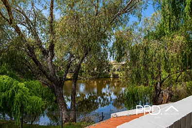 Maylands 2房  Lake Views & Peaceful Surrounds in the Heart of Maylands