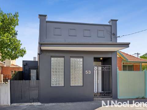 Coburg 2 Bedroom Newly Renovated, Superbly Located