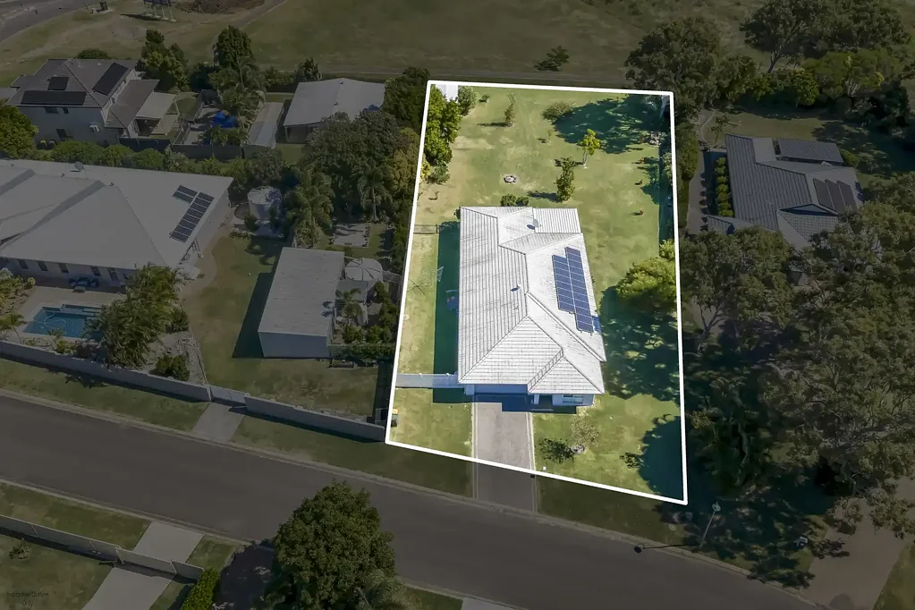 Coral Cove 5Zimmer COASTAL 5 BED FAMILY HOME ON 2046SQM BLOCK