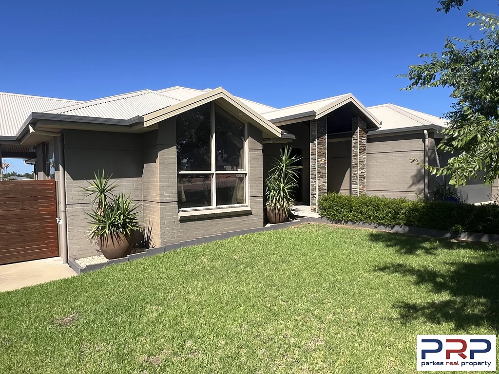 Parkes 4房  Your Dream Home Awaits