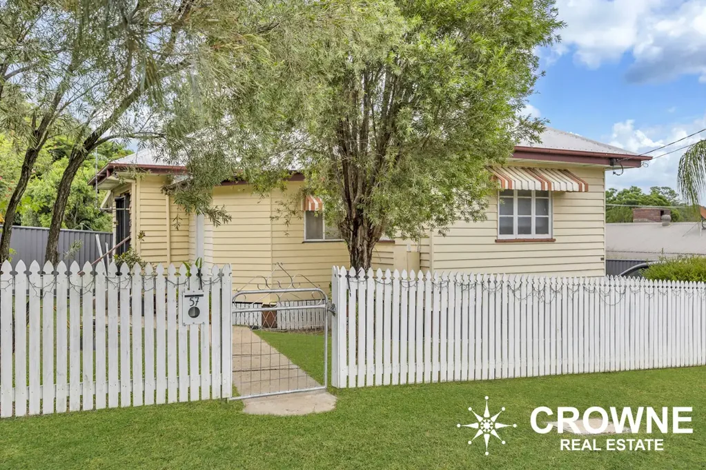 57 Queen Street, Blackstone, QLD 4304