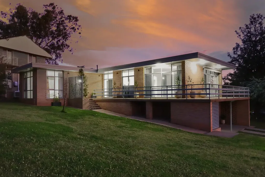 99 Macquarie Street, Cowra, NSW 2794
