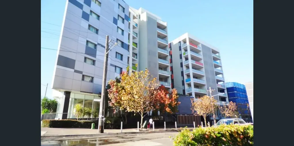 MODERN 3-BEDROOM APARTMENT IN PRIME STRATHFIELD LOCATION!