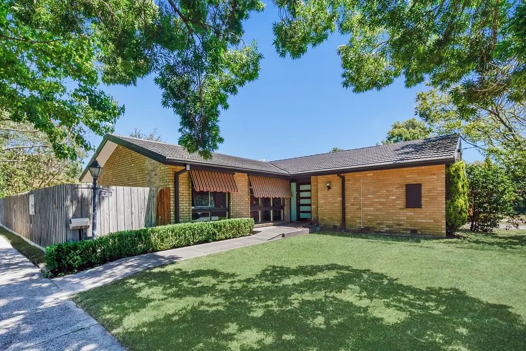 Spacious 5-Bedroom Home in Quiet Court