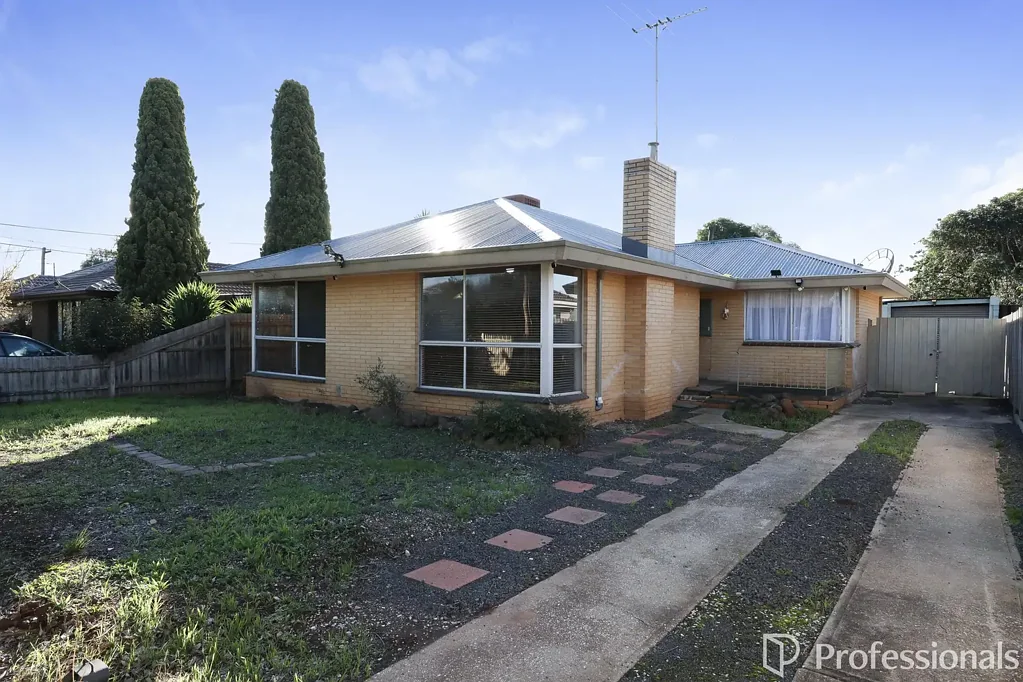 Melton South 3 Slaapkamer FABULOUS OPPORTUNITY FOR BUILDER, RENOVATOR, INVESTOR