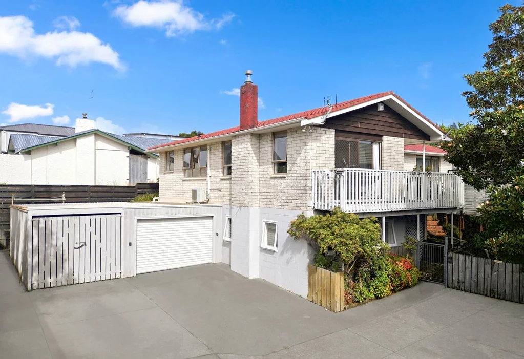 4-Bedroom Family Home with Pool in the Heart of Rosedale