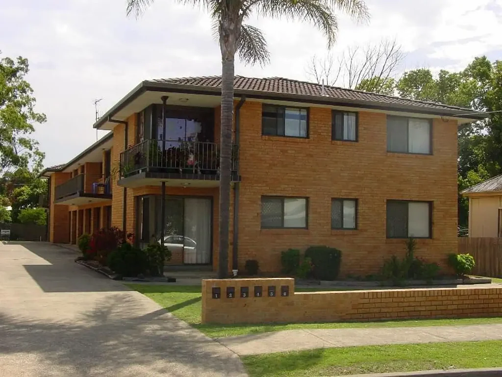 Comfortable Two-Bedroom Unit in the Heart of Town