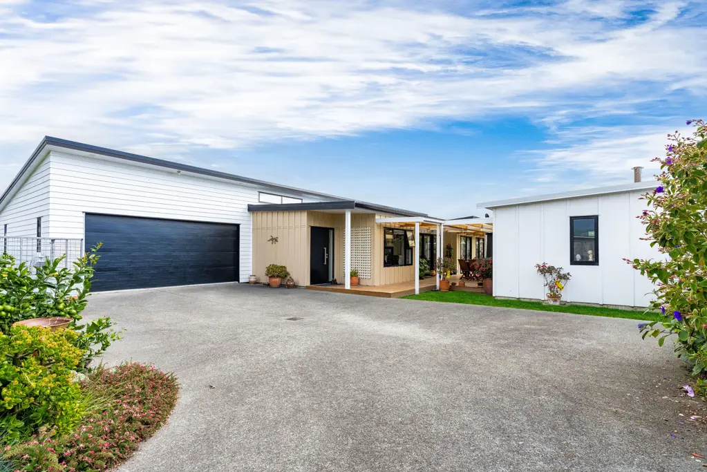 Otaki 3 Bedroom A home that makes you smile