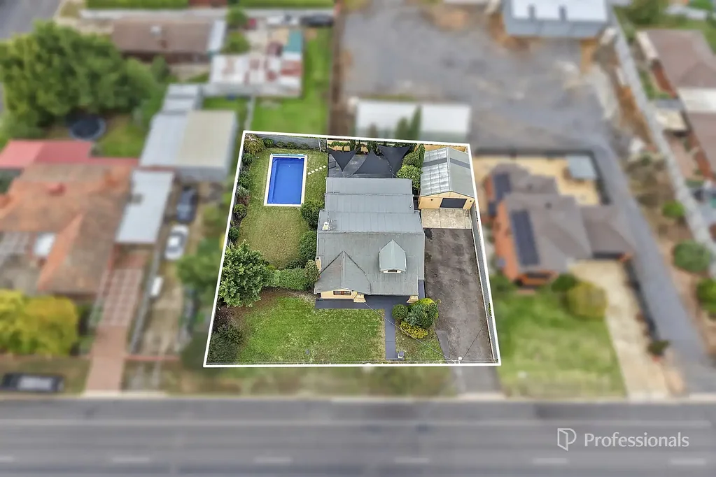 Maryborough 3房  Character, Space & Lifestyle on 829m² (approx.)