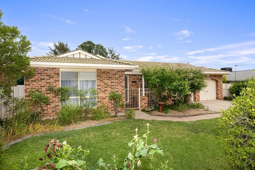 53 Lamilla Street, Glenfield Park, NSW 2650